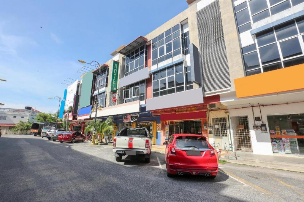 Oyo 90126 Pen U Cottages Dungun Buitenkant foto